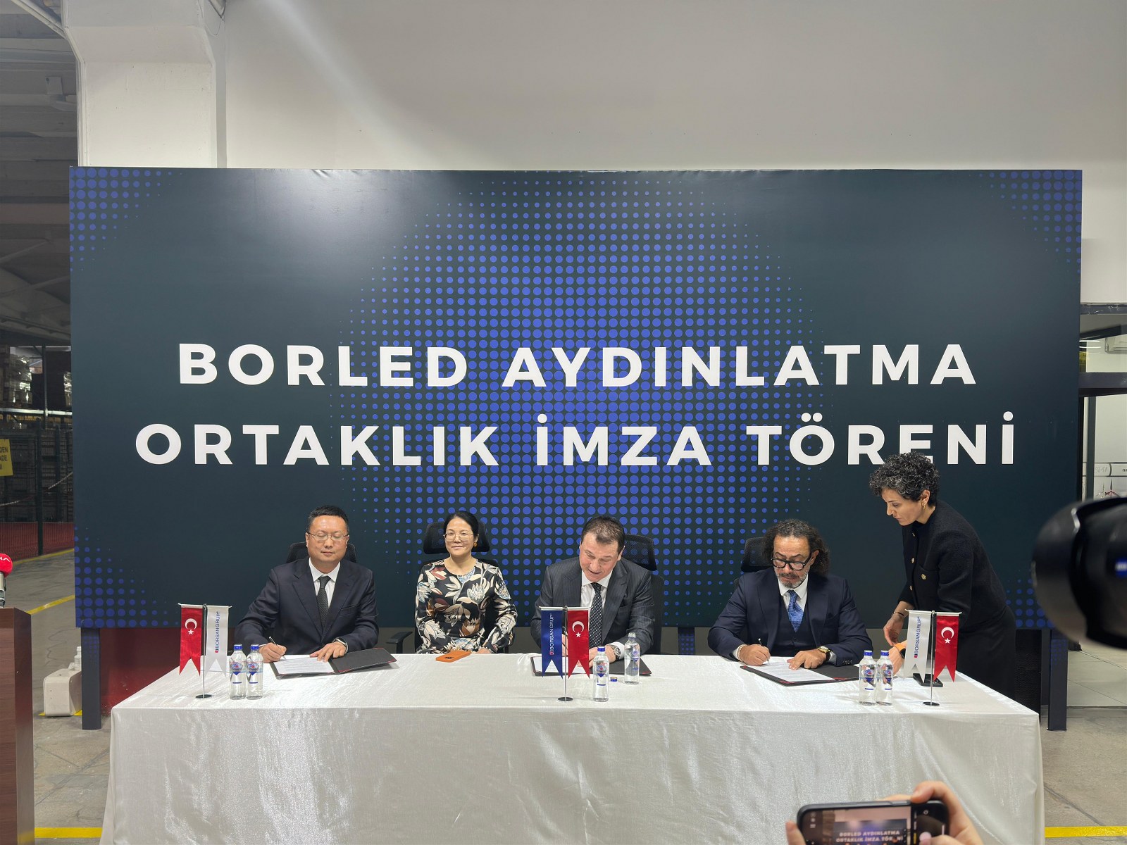 Samsunlu Dev Firma Borled ile Çinli Lixin Lighting Arasında Önemli Ortaklık İmzalandı