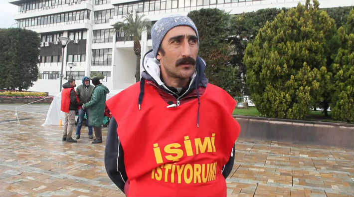 İzmir Belediyesi Tarafından İşten Çıkarılan Vatandaştan Açlık Grevi