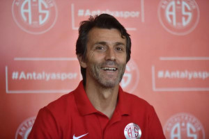 Bülent Korkmaz: Demir Grup Sivasspor Maçını Kazanmak İstiyoruz!