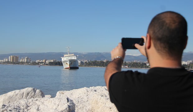 Karaya Oturan Gemi Satışa Çıkarıldı.