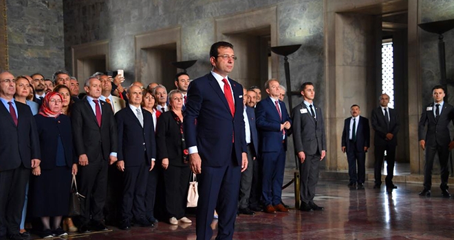 İmamoğlu İkinci Kez Anıtkabir'de