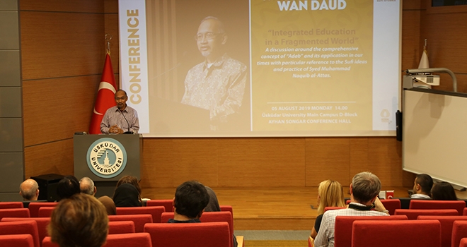 Prof. Dr. Wan Mohd Nor Wan Daud’dan Konferans