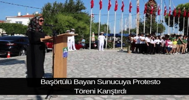 Başörtülü Bayan Sunucuya Protesto Töreni Karıştırdı